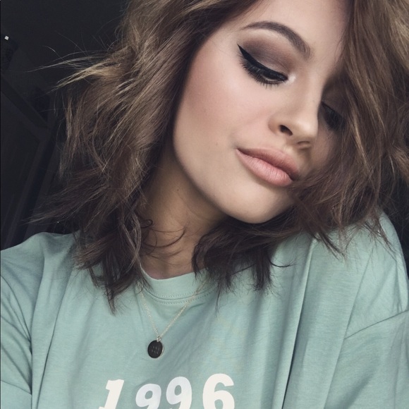 Meet your Posher, Baylee - Picture 1 of 1